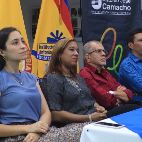 Clausura Del Curso De Liderazgo + Emprendimiento + Innovación – UNIAJC