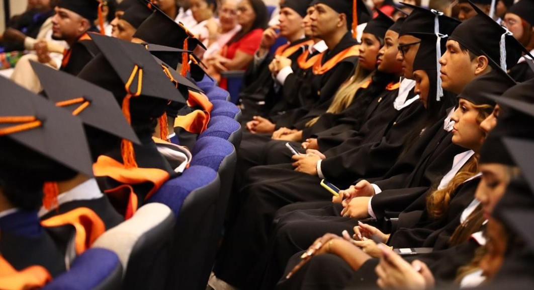 Así concluye la jornada de graduación en la Unicamacho