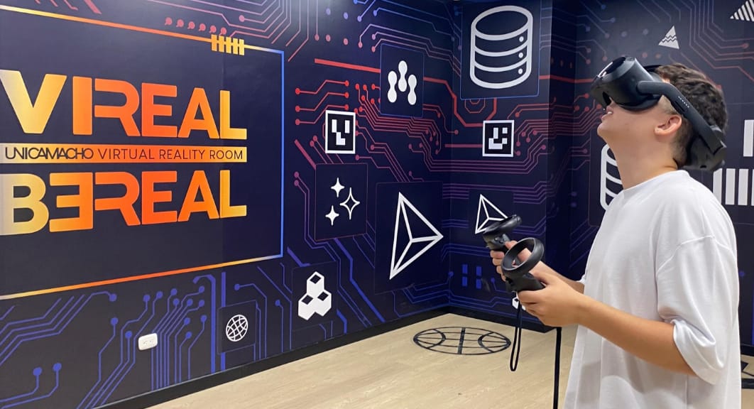 Unicamacho inaugura su innovador Laboratorio de Realidad Virtual Multiusuario con tecnología Viroo