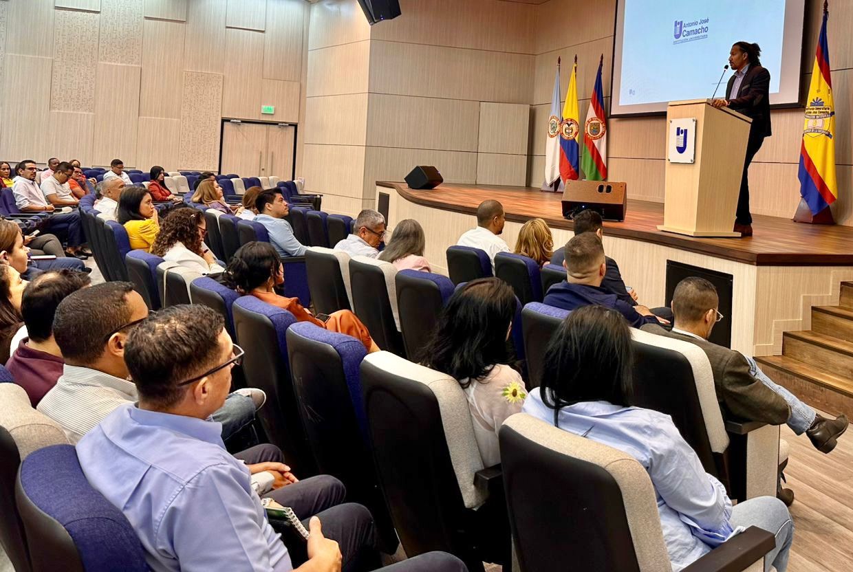 La Facultad de Ciencias Empresariales se prepara para un 2025 lleno de retos