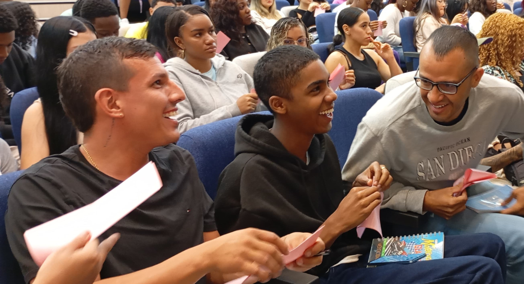 ¡Tu viaje universitario comienza aquí! Continúan llegando estudiantes de primer semestre en la sede sur