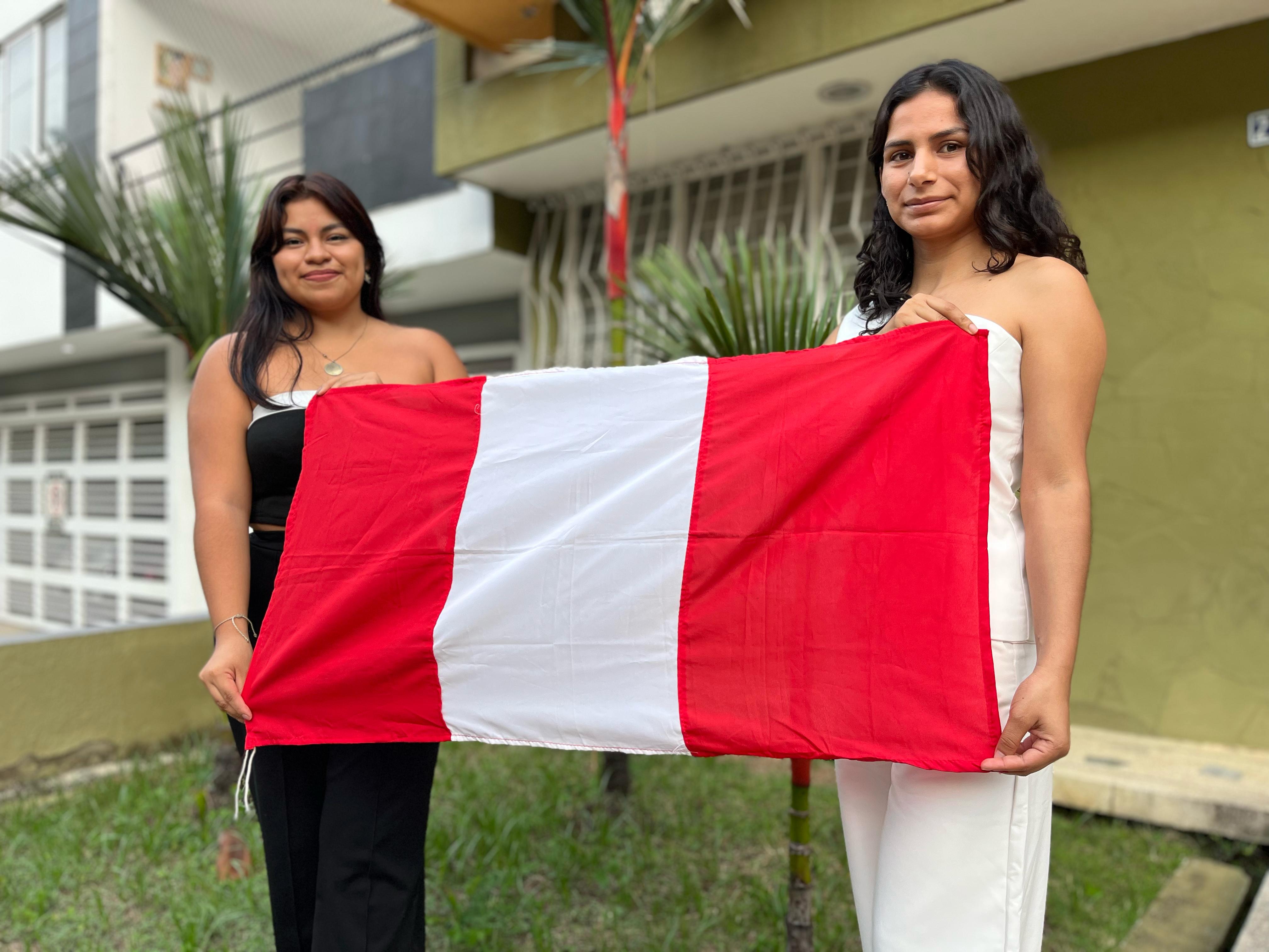 La Facultad de Ciencias Empresariales recibe cinco estudiantes de Perú